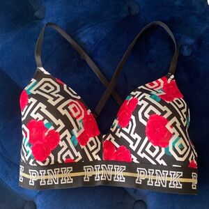 Victoria’s Secret wear everywhere wireless lightly lined bra